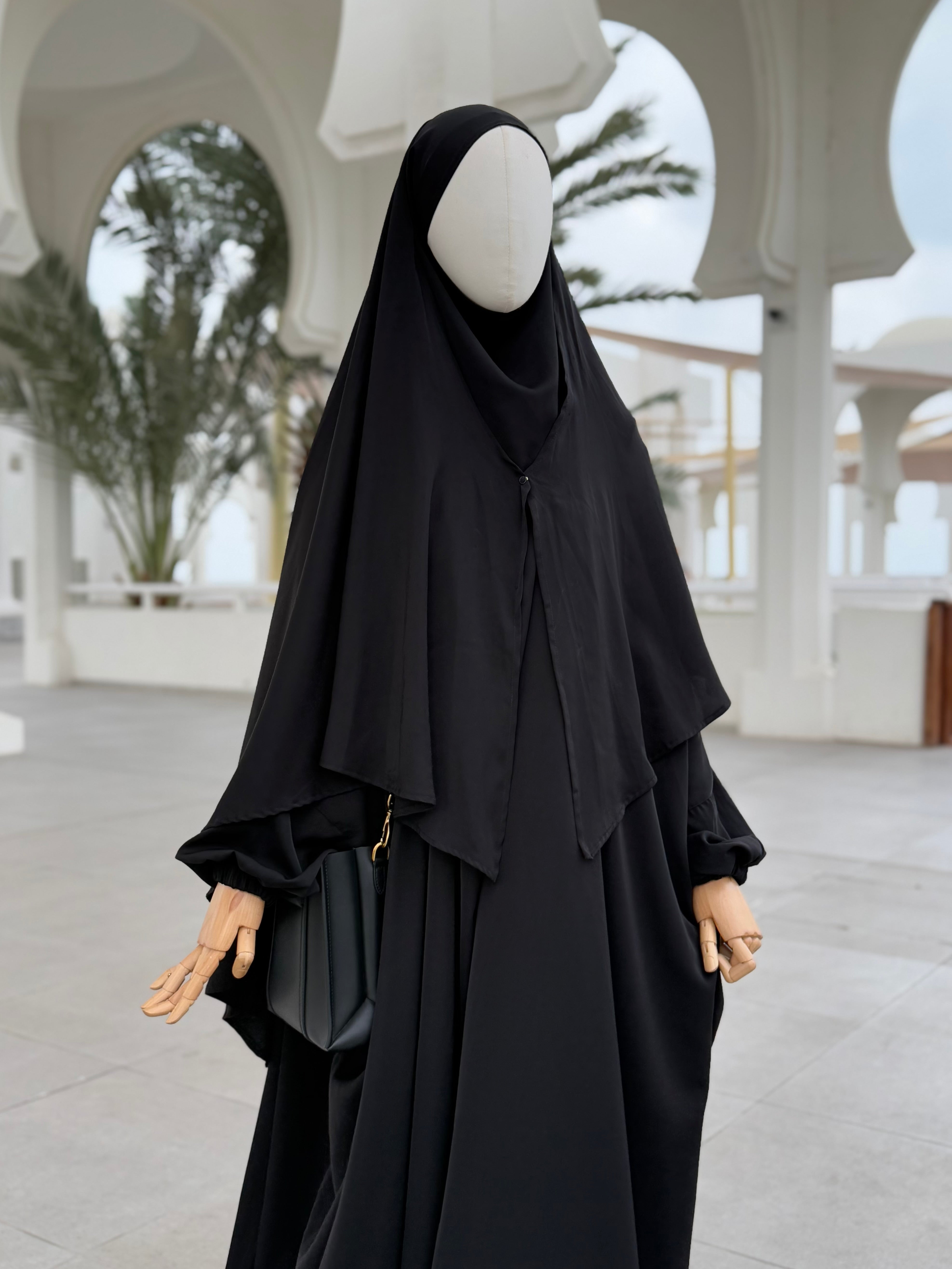 Jilbab Tawus Noir