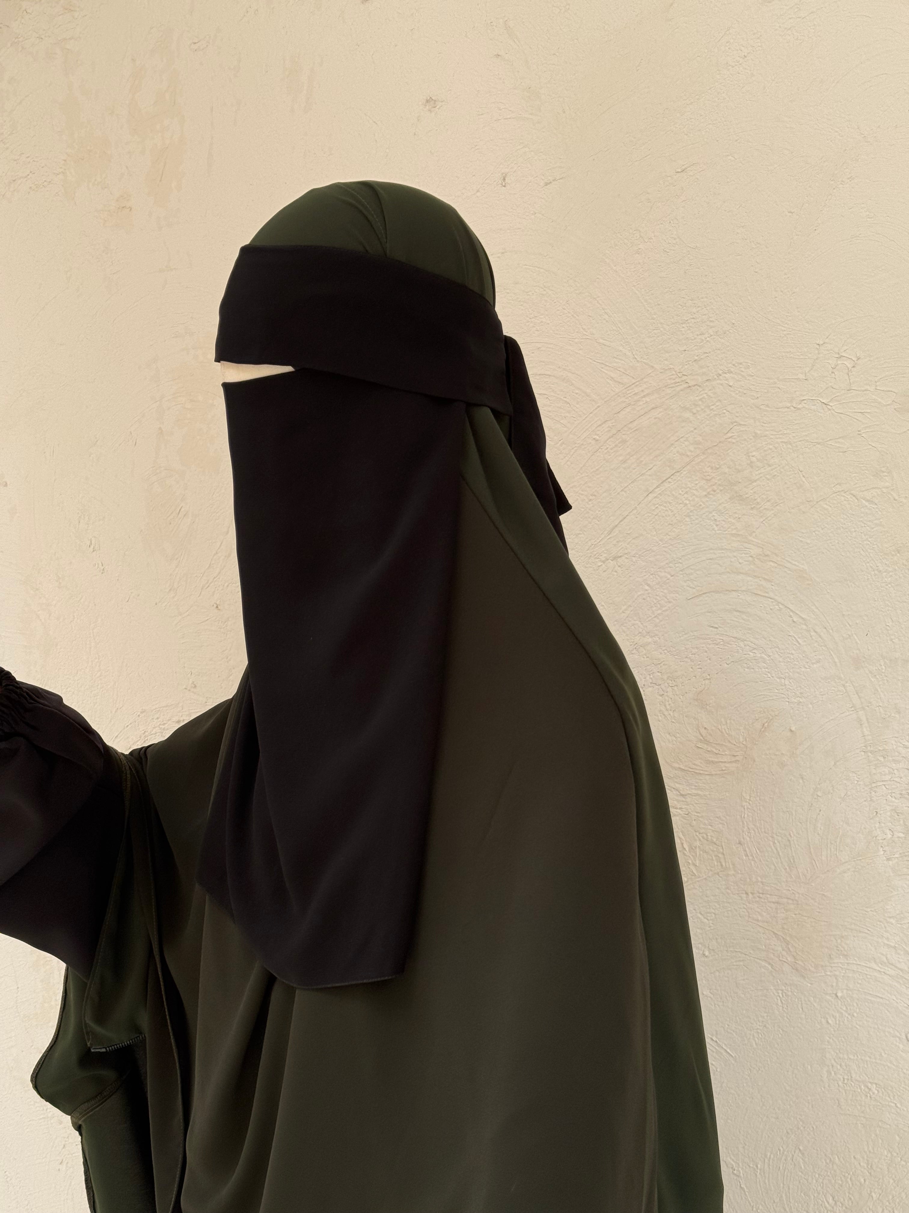 Aswan Cape + ɴɪǫᴀʙ ᴘᴜʟʟ ᴅᴏᴡɴ